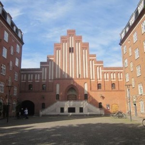 575514_573000152713128_1960339851_n